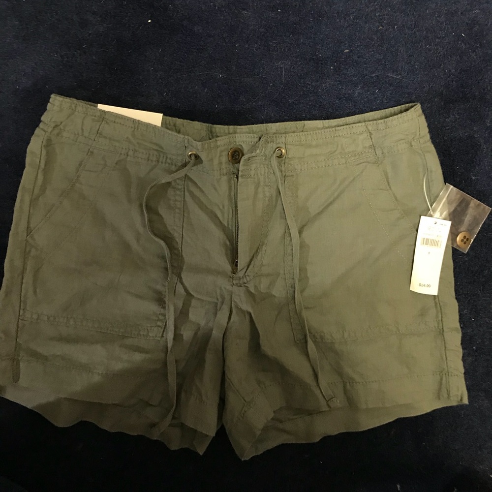 Gap shorts, NEW W TAGS